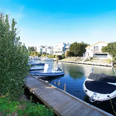 Les De Robinson 14 - Standing Presta Apartment *