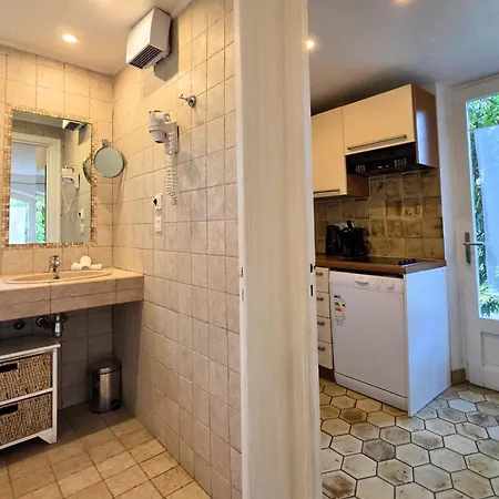Les De Robinson 14 - Standing Presta Apartment *